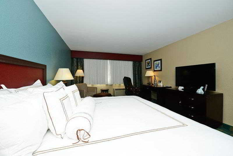 Causeway Bay Hotel Lansing Oda fotoğraf