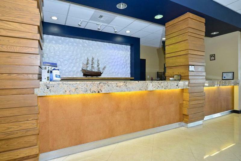 Causeway Bay Hotel Lansing İç mekan fotoğraf