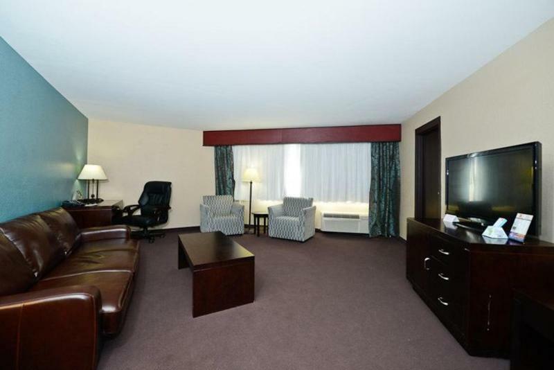 Causeway Bay Hotel Lansing Dış mekan fotoğraf